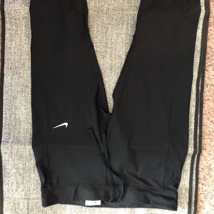 Nike Capri Workout Leggings M